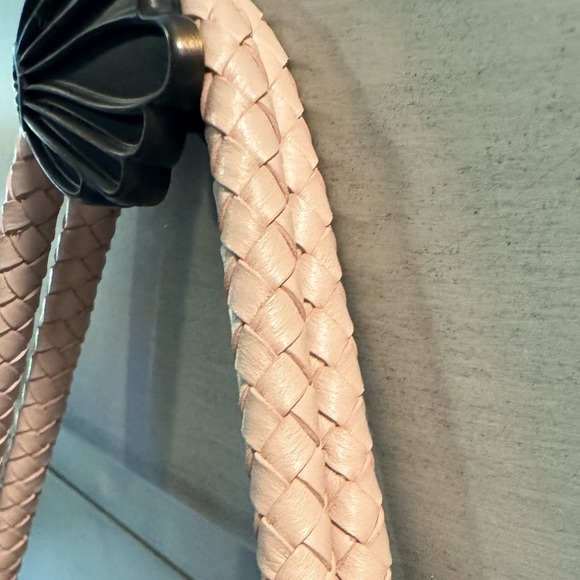 Pale pink Pebbled Leather MK Purse - Picture 4 of 11